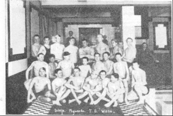 Grupa pływaków Wisły w 1932 roku