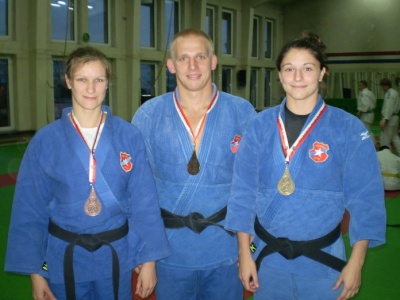 Paulina Węglarz, Krzysztof Węglarz, Katarzyna Kłys z medalami MP 2010.